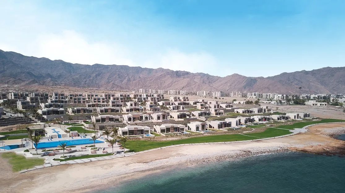 Jebel Sifah — The Beachfront